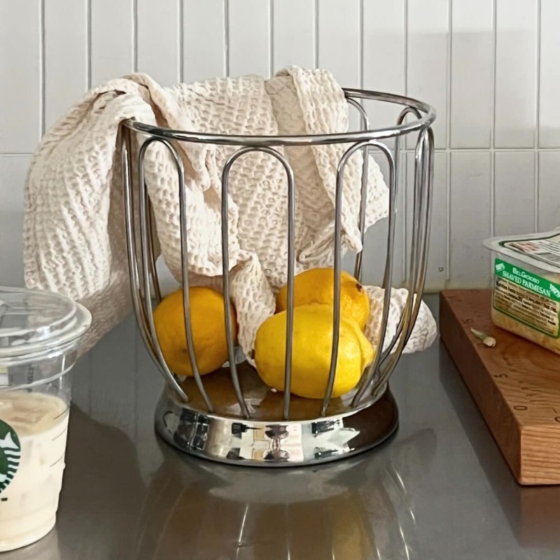 Minimalistischer Obstkorb aus  – Food Storage Restaurant Bewertung und Preis